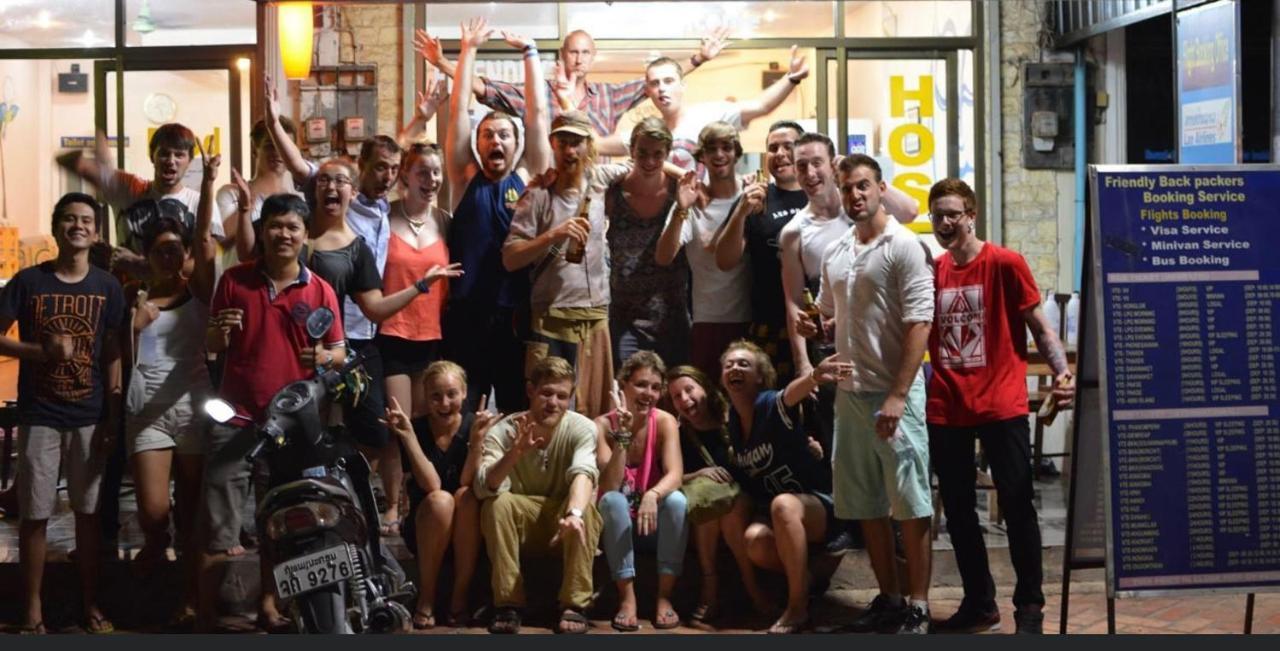 Lucky Backpacker Hostel Vientiane Buitenkant foto