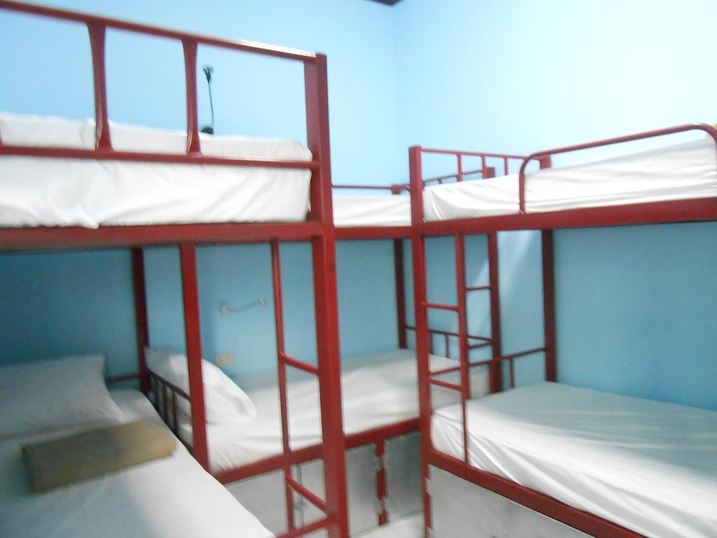 Lucky Backpacker Hostel Vientiane Kamer foto