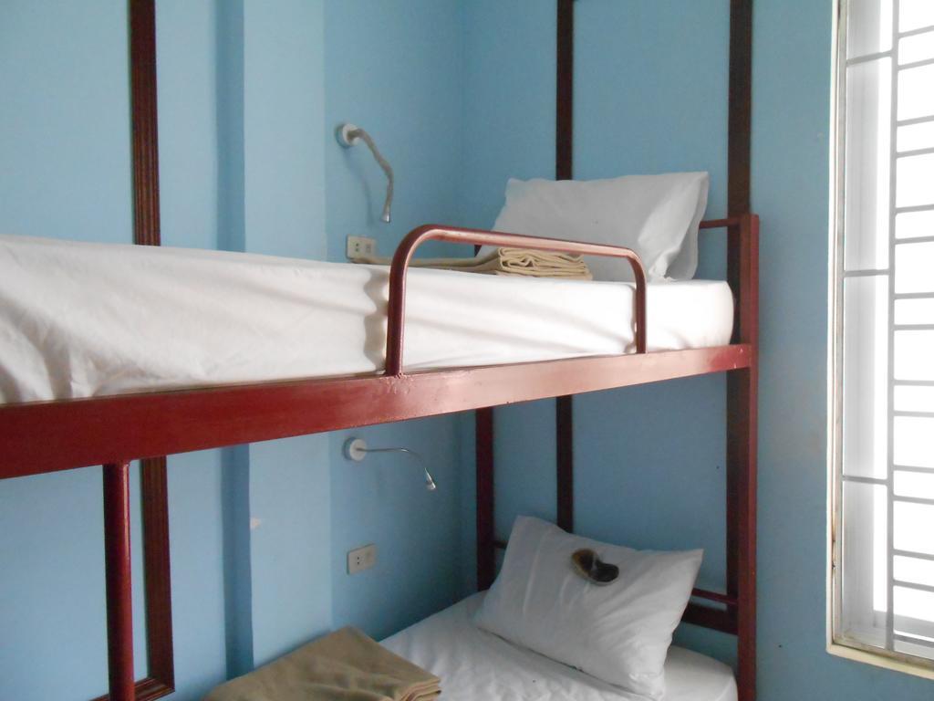 Lucky Backpacker Hostel Vientiane Kamer foto