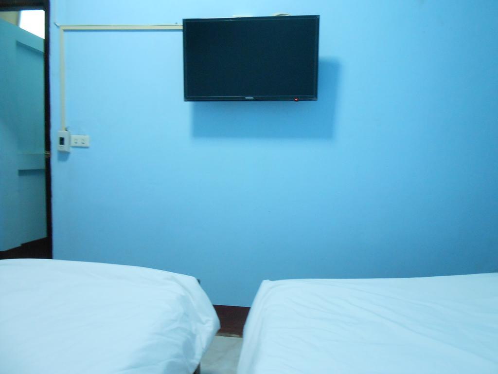 Lucky Backpacker Hostel Vientiane Kamer foto