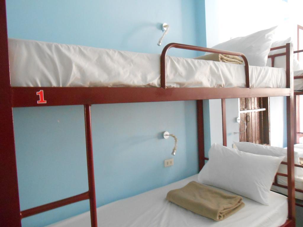 Lucky Backpacker Hostel Vientiane Kamer foto