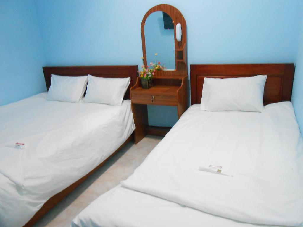 Lucky Backpacker Hostel Vientiane Buitenkant foto