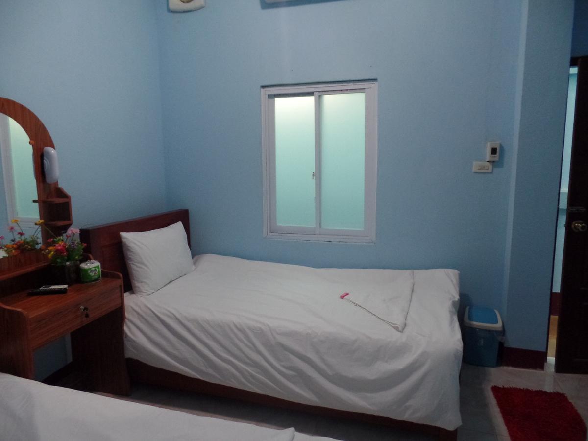 Lucky Backpacker Hostel Vientiane Kamer foto